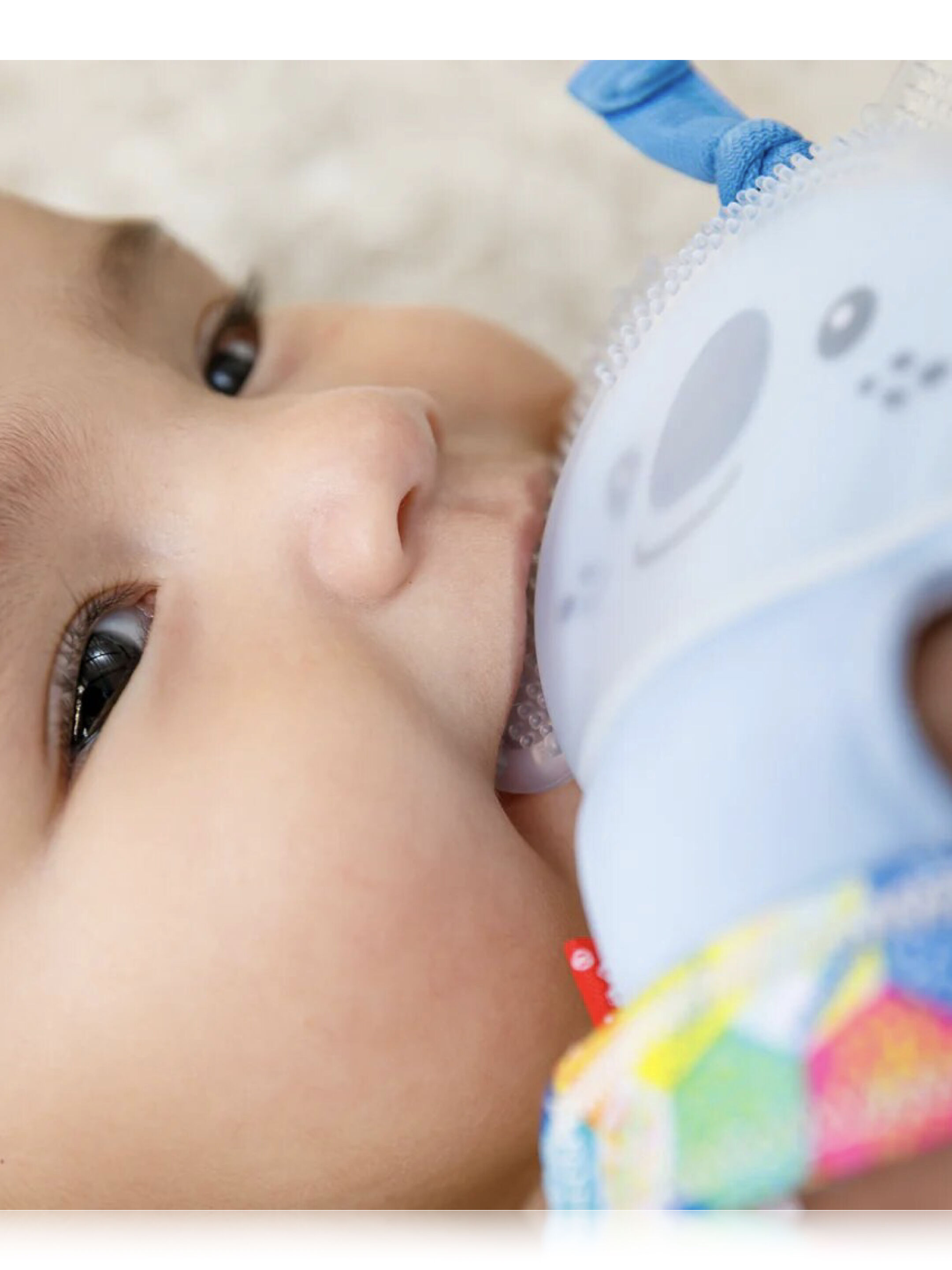 Infantino Crystal Clear Play & Teethe Mitten image number 3