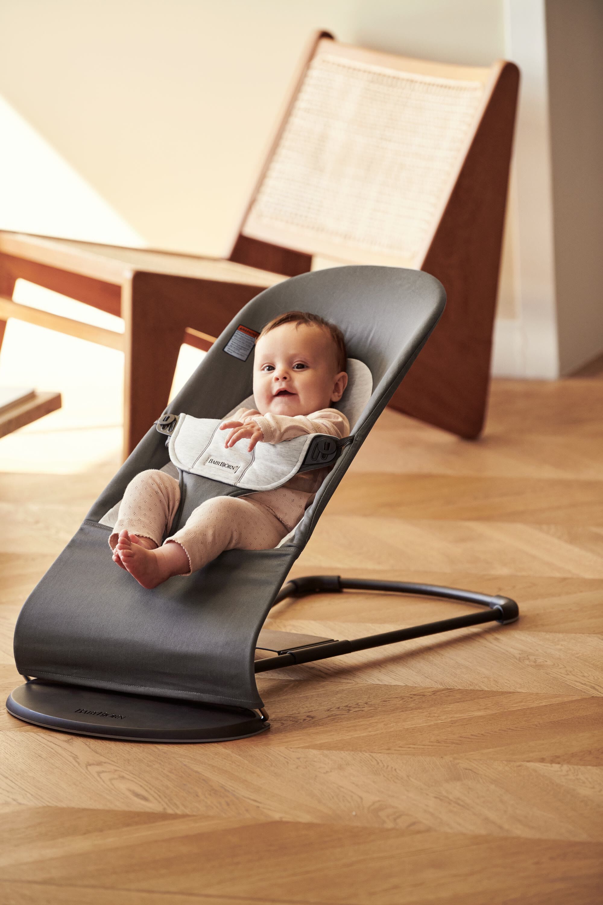 Babybjorn Bouncer Balance Soft - Dark Grey image number 3