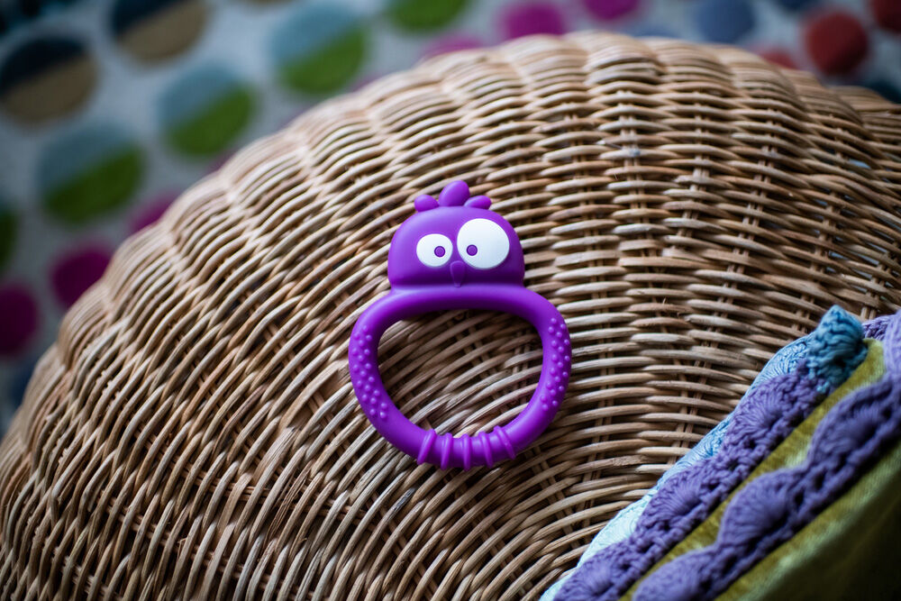 Tommee Tippee Kalani Mini Teether, Sensory Teething Toy (3 months+) image number 4