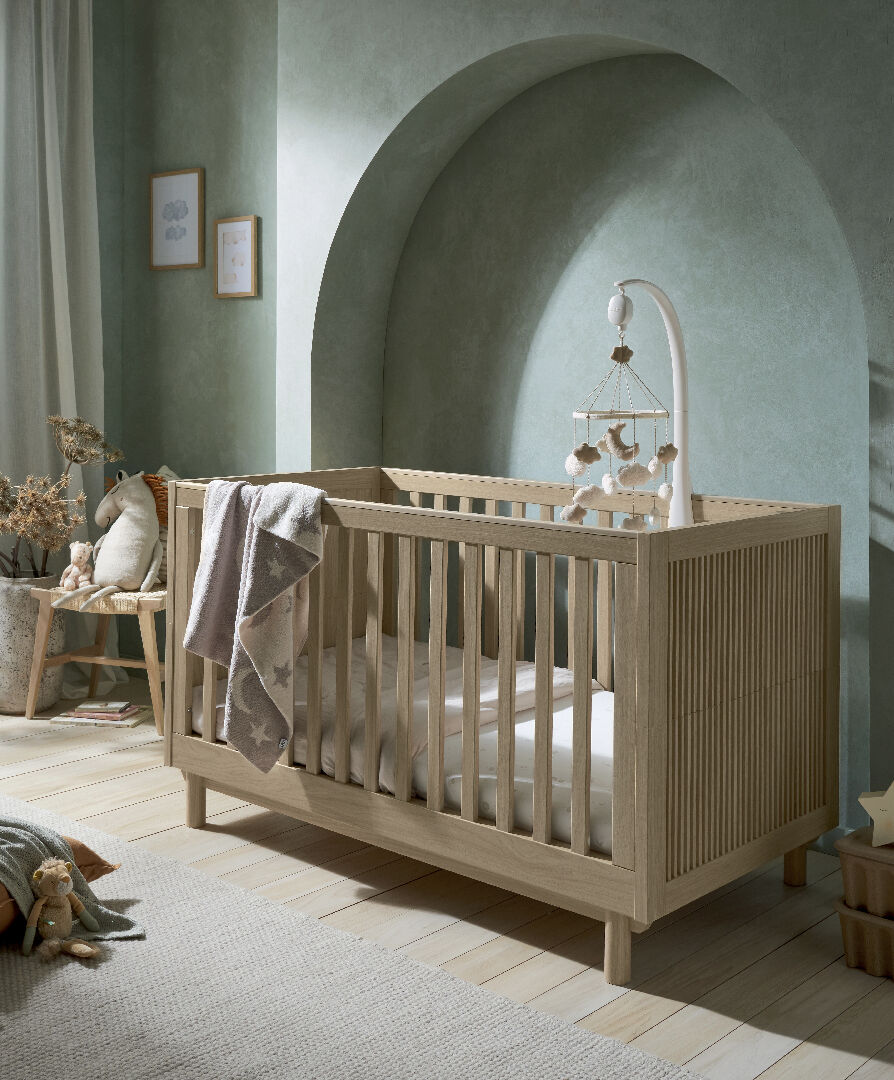 Oska 2 Piece Cotbed Set with Wardrobe- Oak image number 2