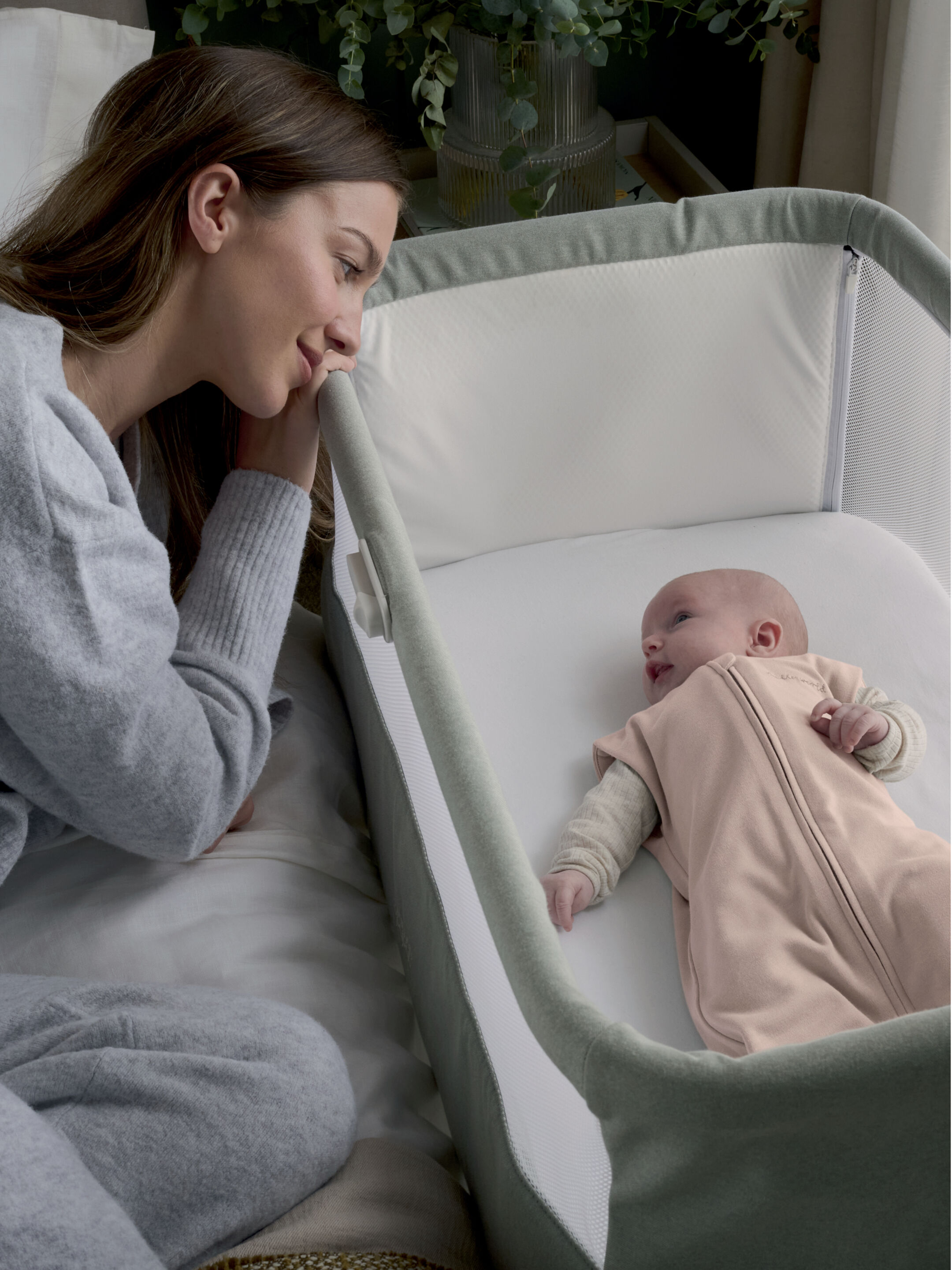 Swaddle - Newborn 1.0T Pink image number 5
