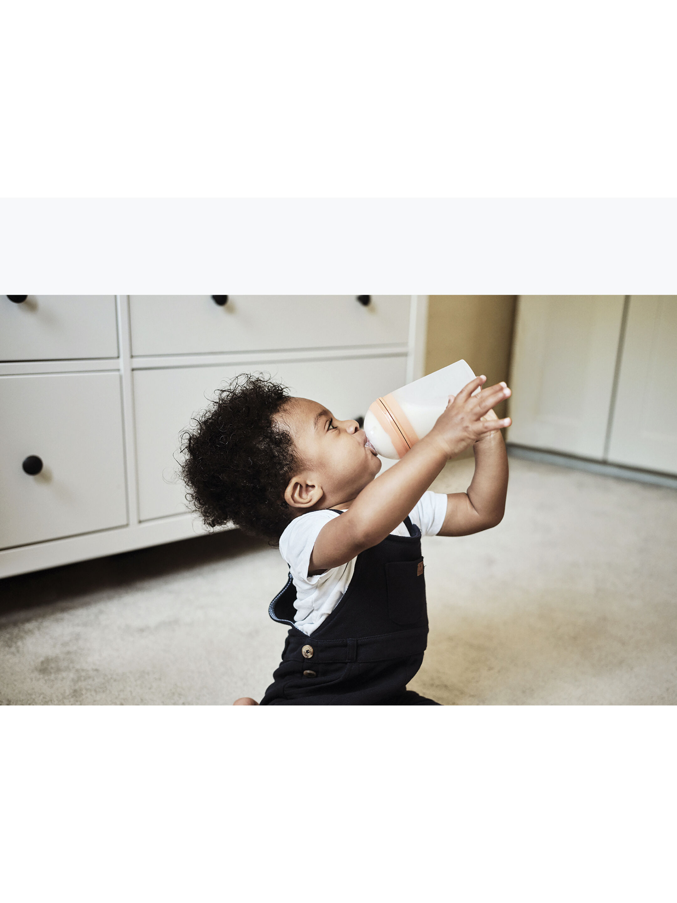 BORRN Silicone BPA Free, Non Toxic Feeding Bottle | 240ml image number 4