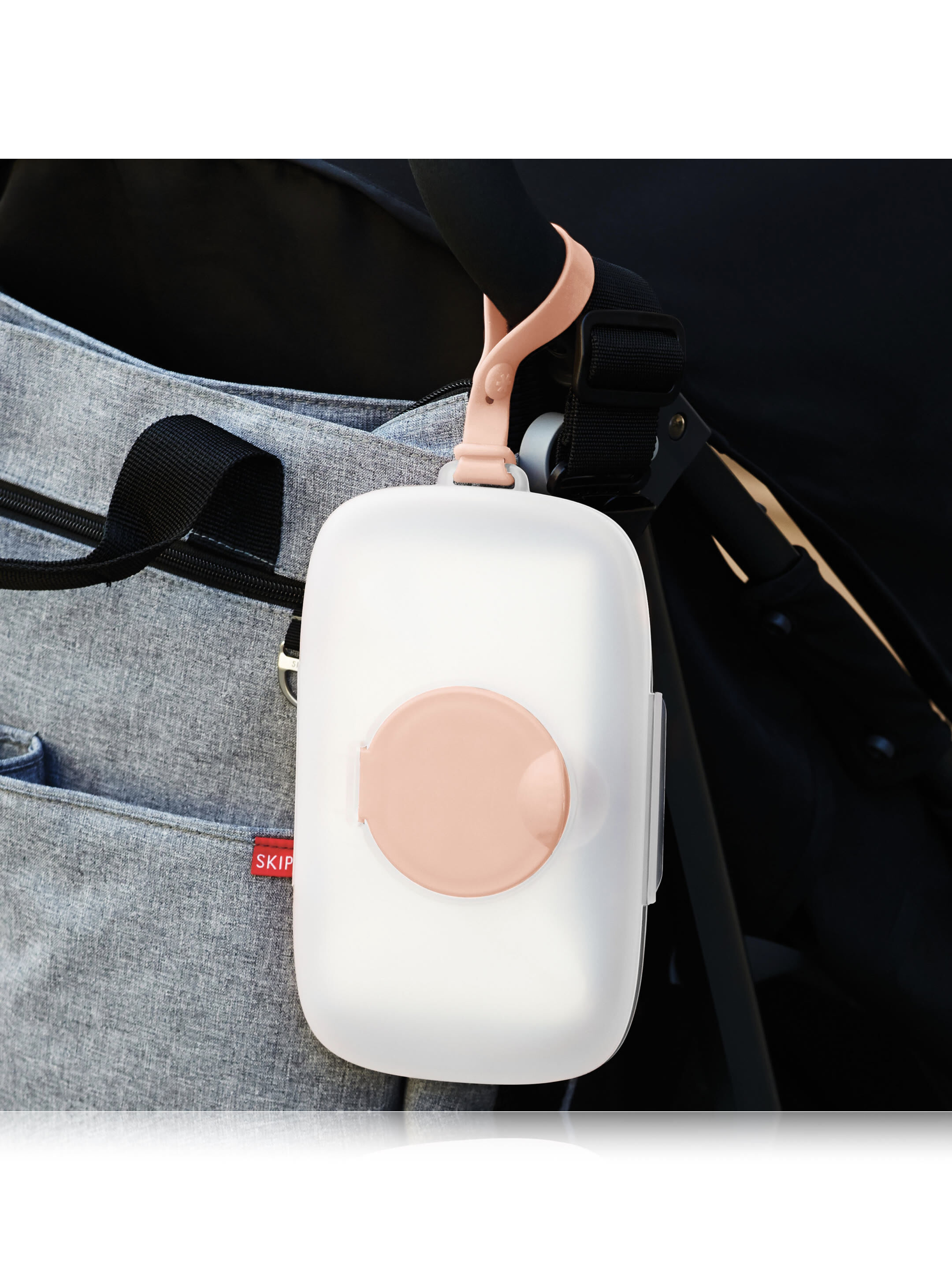 Grab & Go Wipes Case image number 5