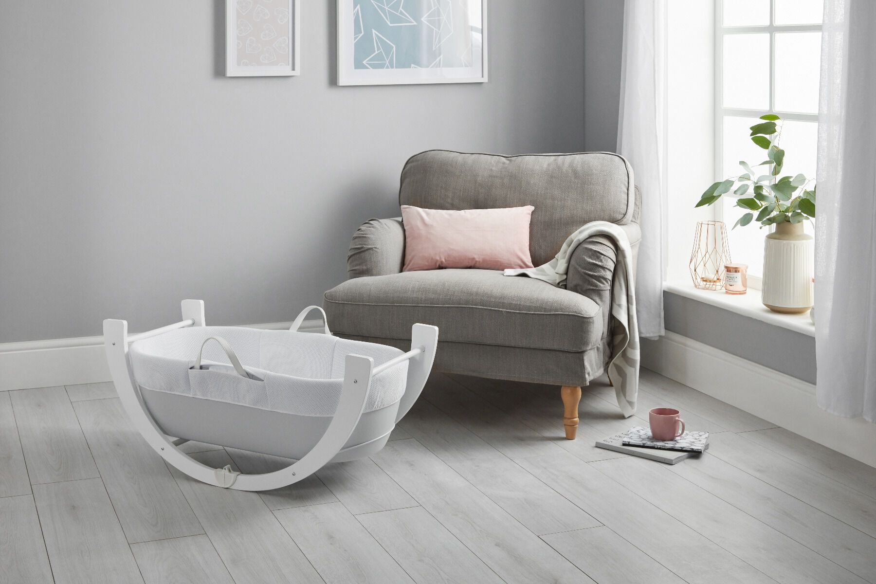 Shnuggle - Dreami Baby Sleeper - Grey Base + 2 In 1 Curve Stand image number 2