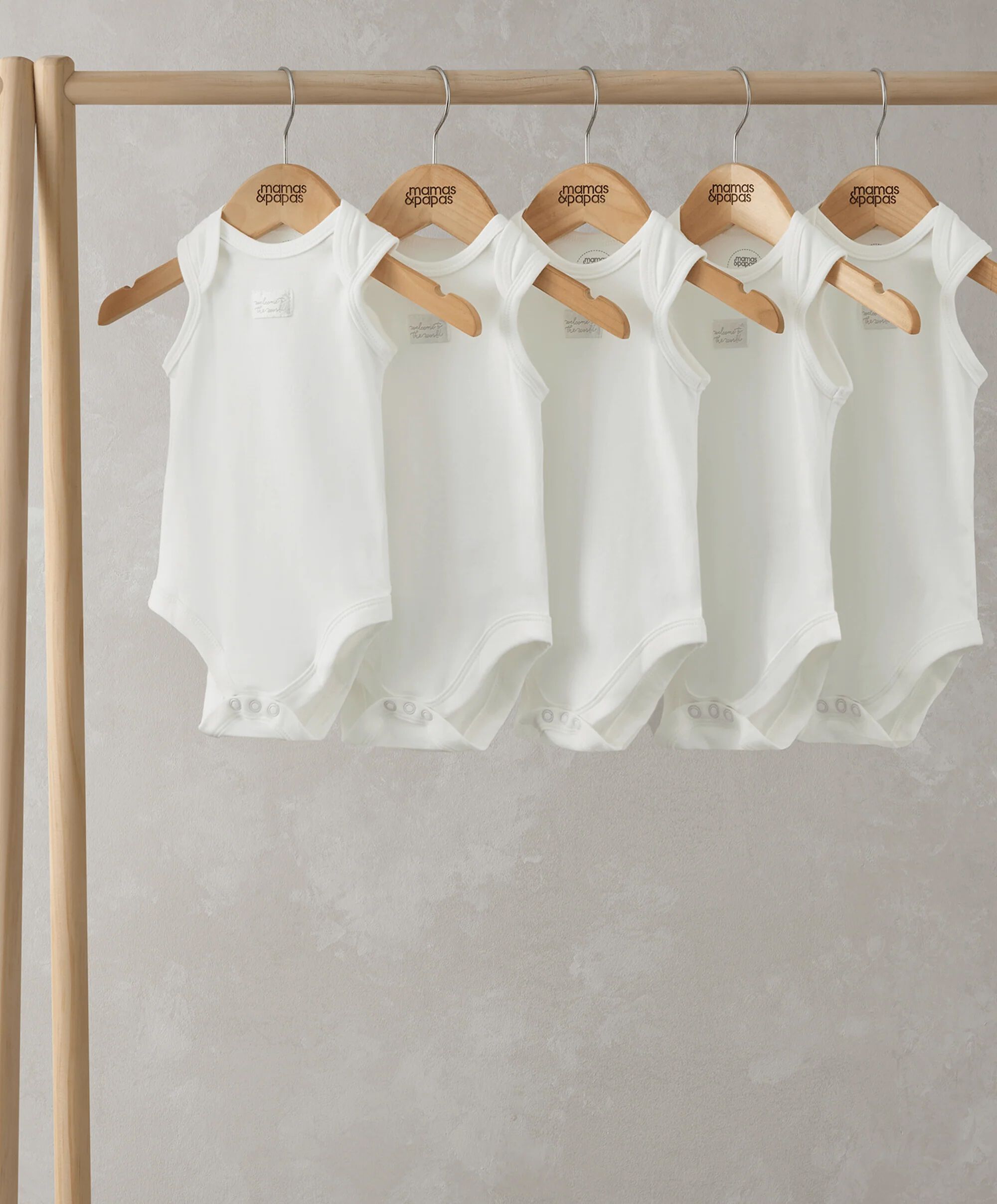 5pk White S/less B/Suit image number 1