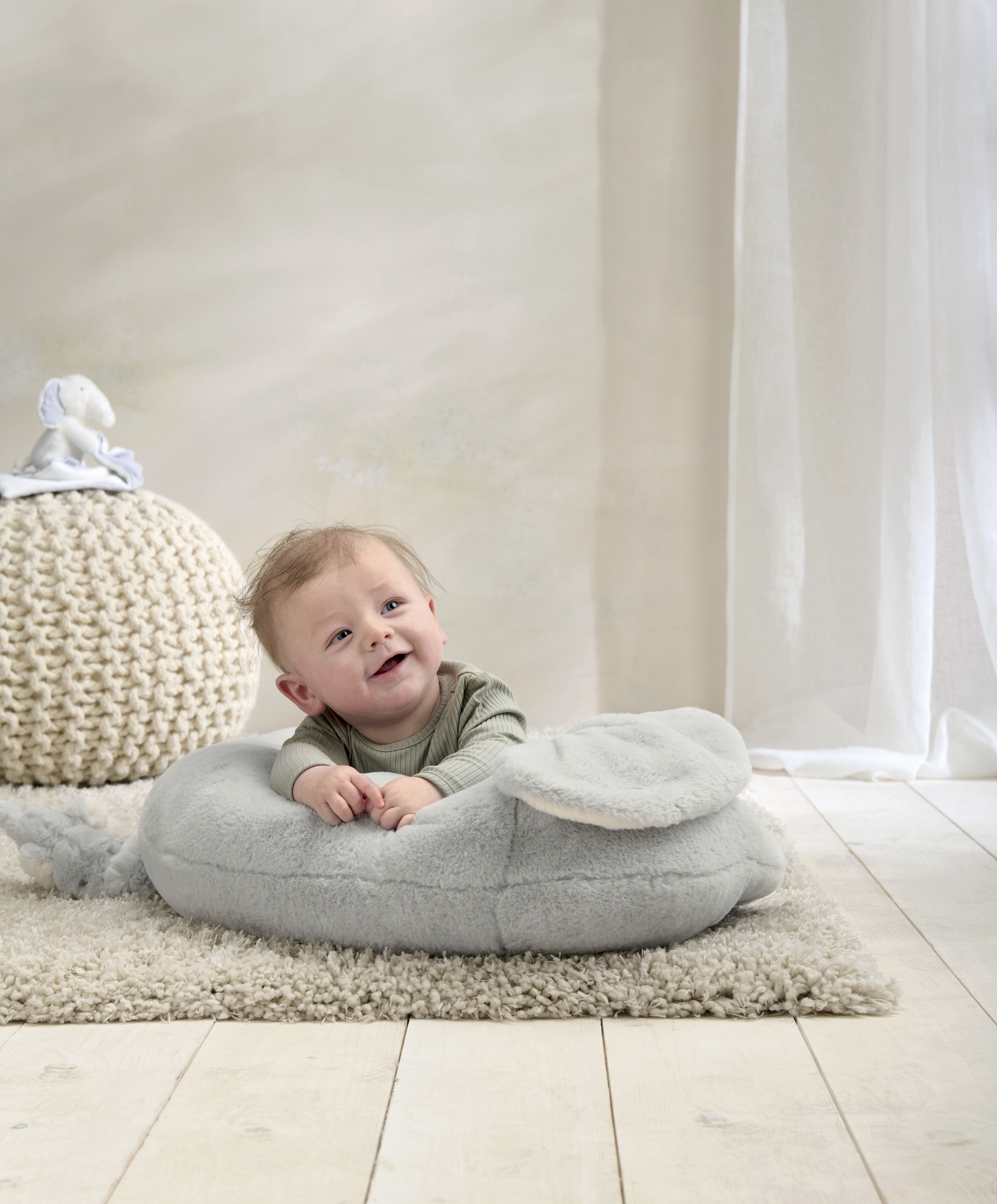 Tummy Time Snugglerug - Welcome to the World Elephant image number 4