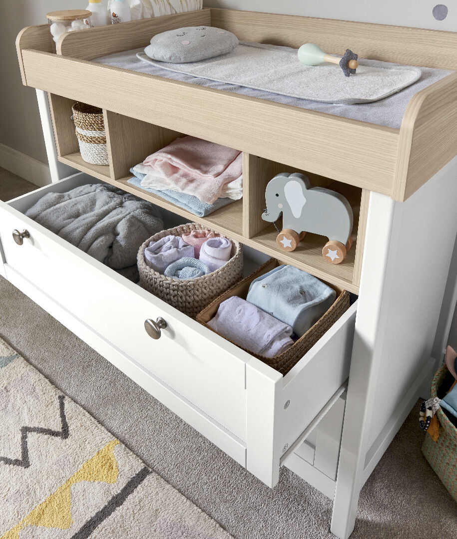 Harwell Dresser Changer White/Oak image number 4
