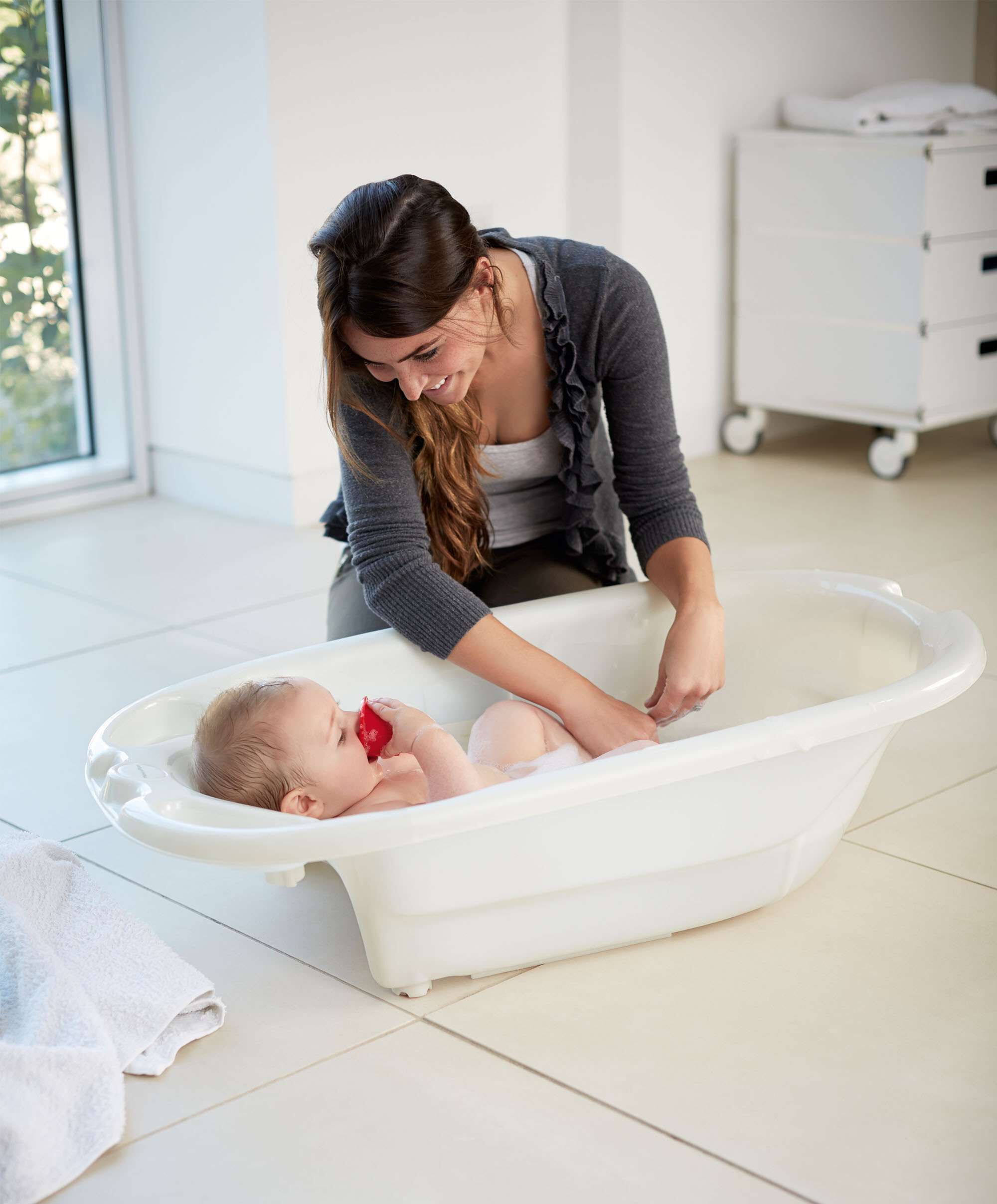 Acqua Bambino Two Stage Bath  - Pearl White image number 2