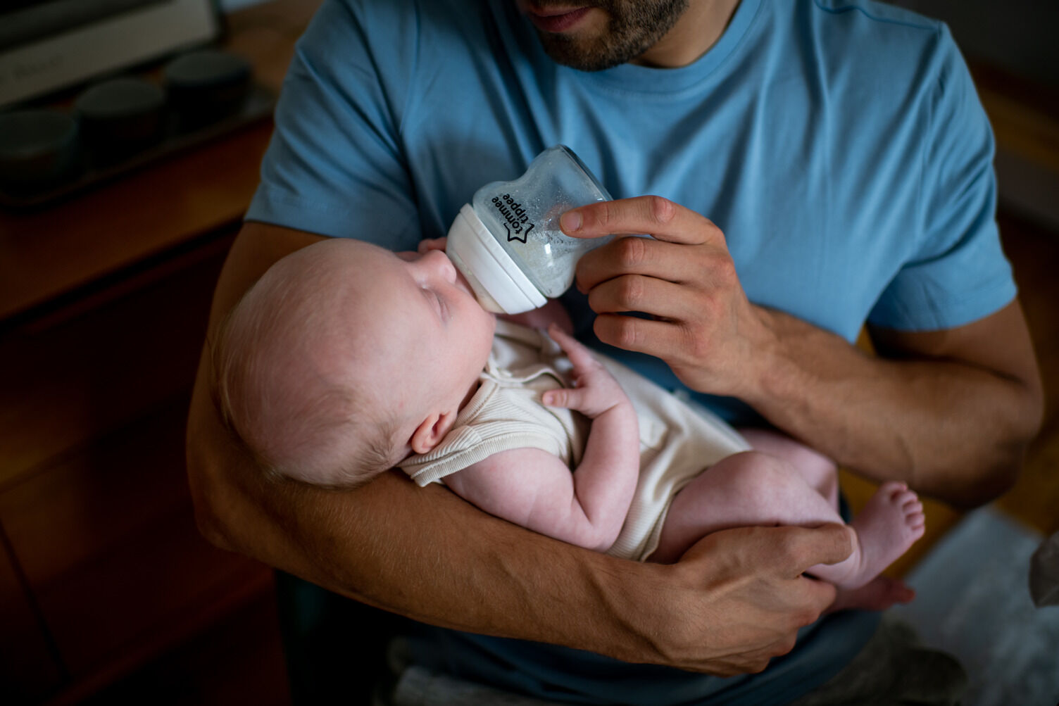 Tommee Tippee Closer to Nature Feeding Bottle, 260ml x 6 -Boy image number 5