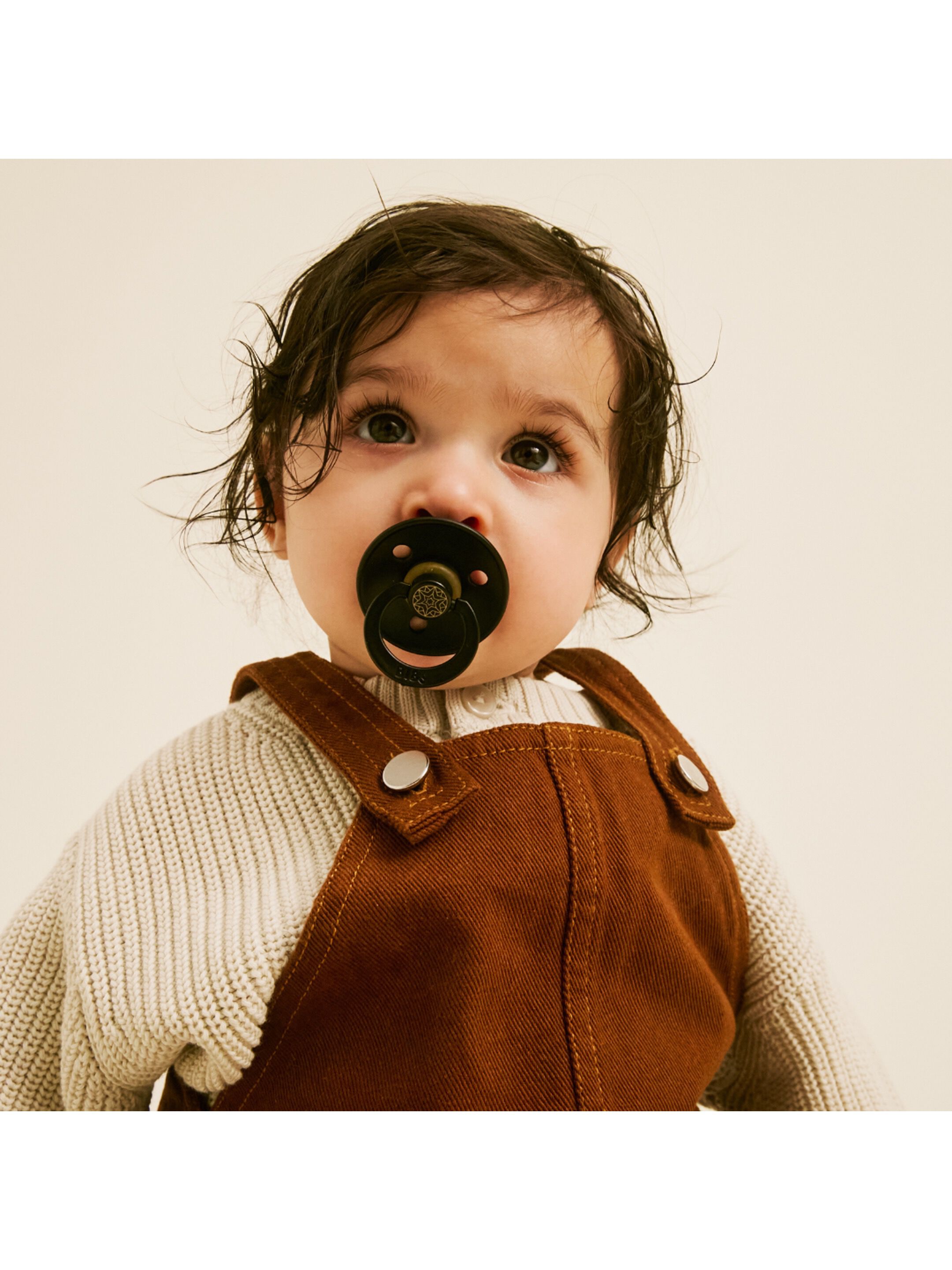 BIBS Pacifier Studio Colour 2 PACK Layl Latex Size 1 Black Gold image number 6