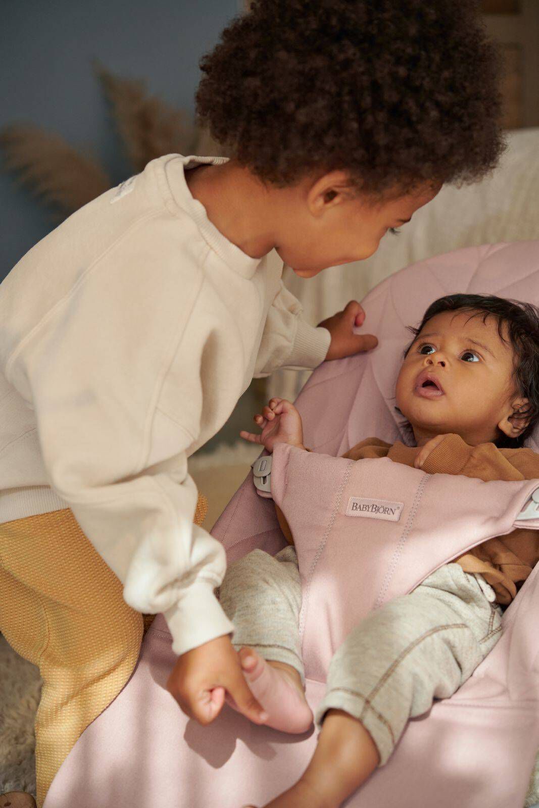 BabyBjorn Bouncer Bliss Cotton, Petal Quilt - Dusty Pink image number 6