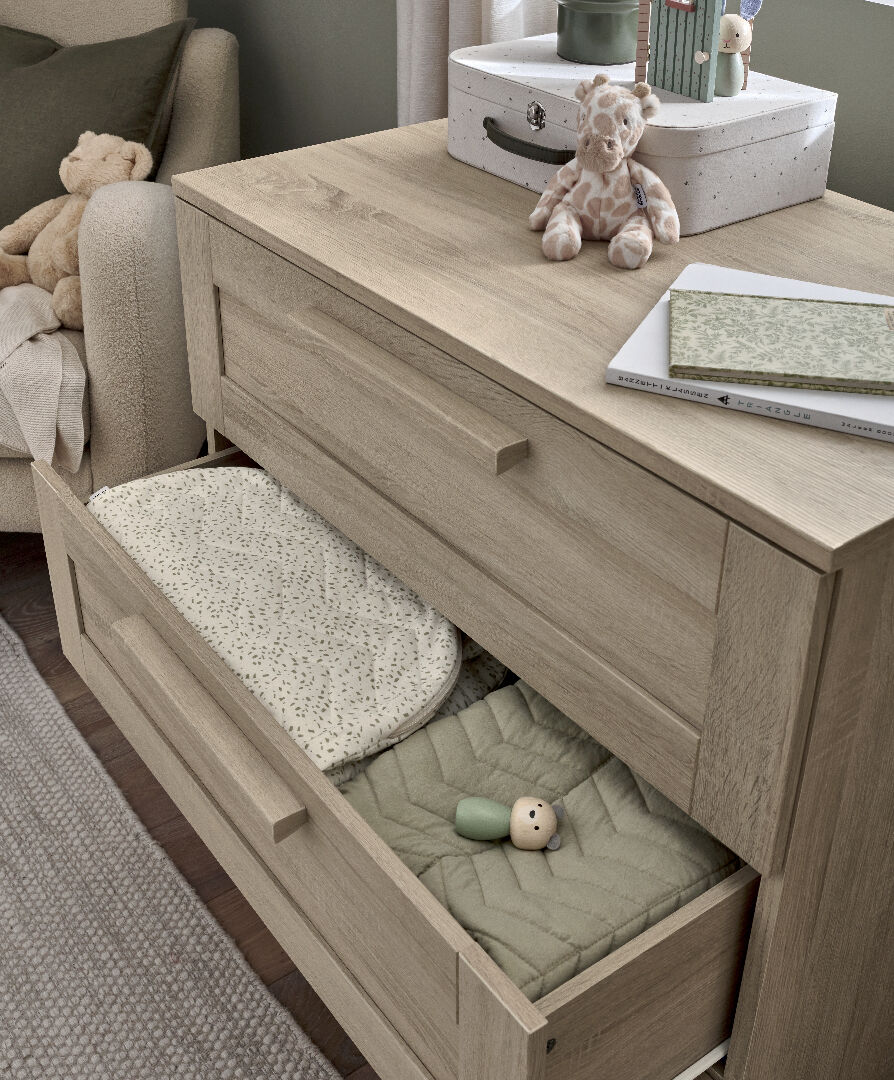Atlas 3 Piece Cotbed Set with Dresser Changer and Wardrobe- Light Oak image number 5