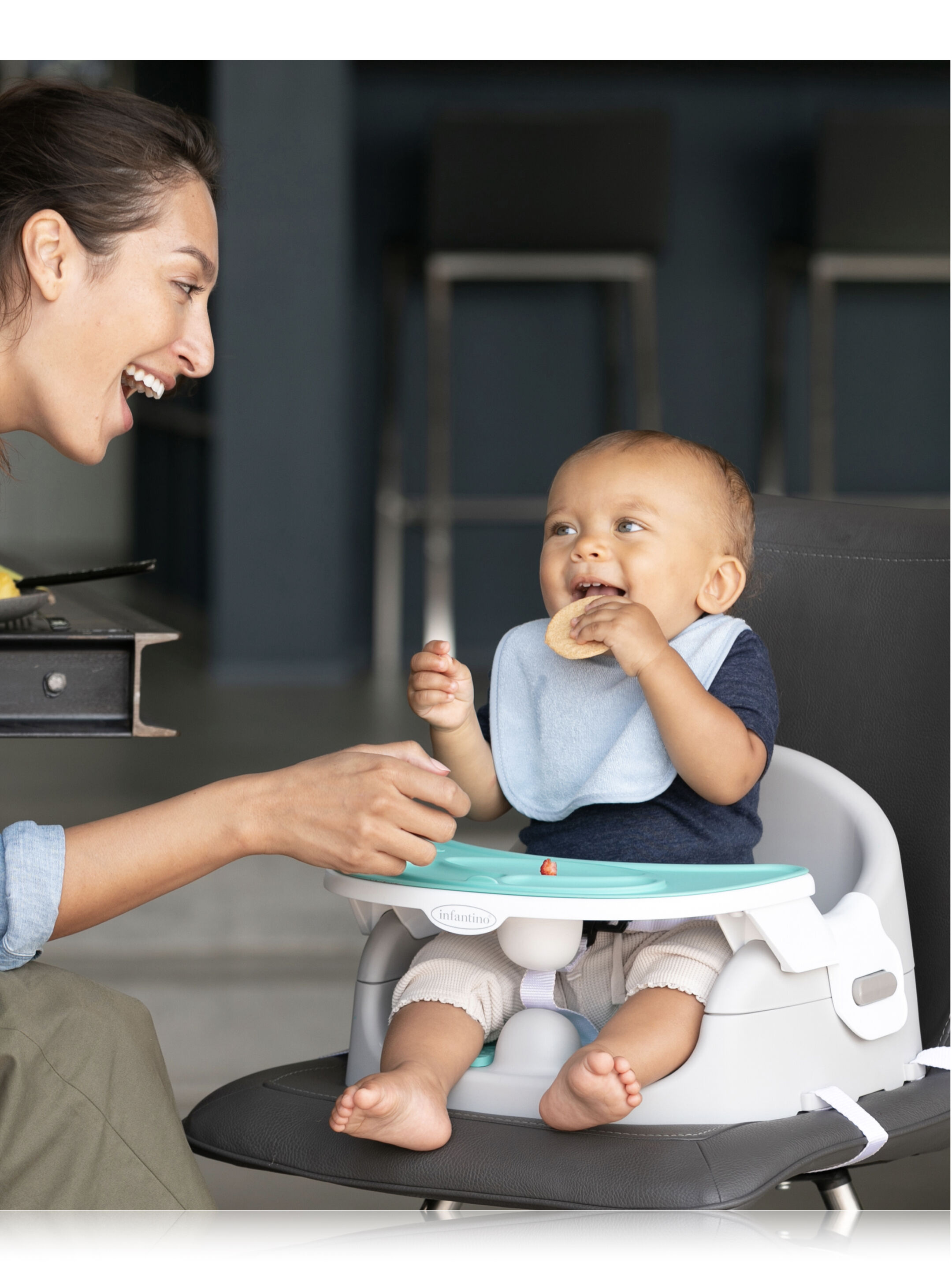 Infantino Grow-With-Me 4-in-1 Two-Can-Dine Deluxe Feeding Booster image number 1