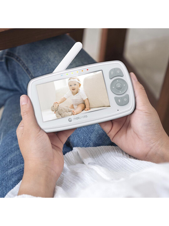 Motorola 4.3" Video Baby Monitor image number 3