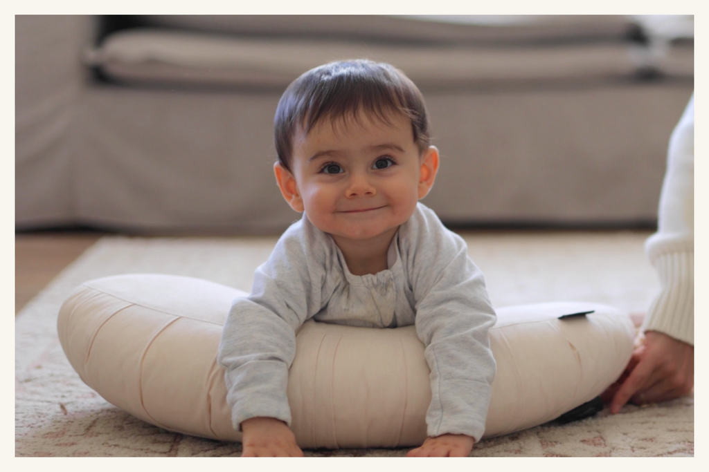 DockATot Nursing Pillow - Sand Chambray image number 5