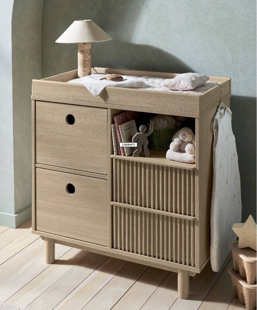 Oska 3 Piece Cotbed Set with Narrow Dresser Changer and Wardrobe- Oak image number 4