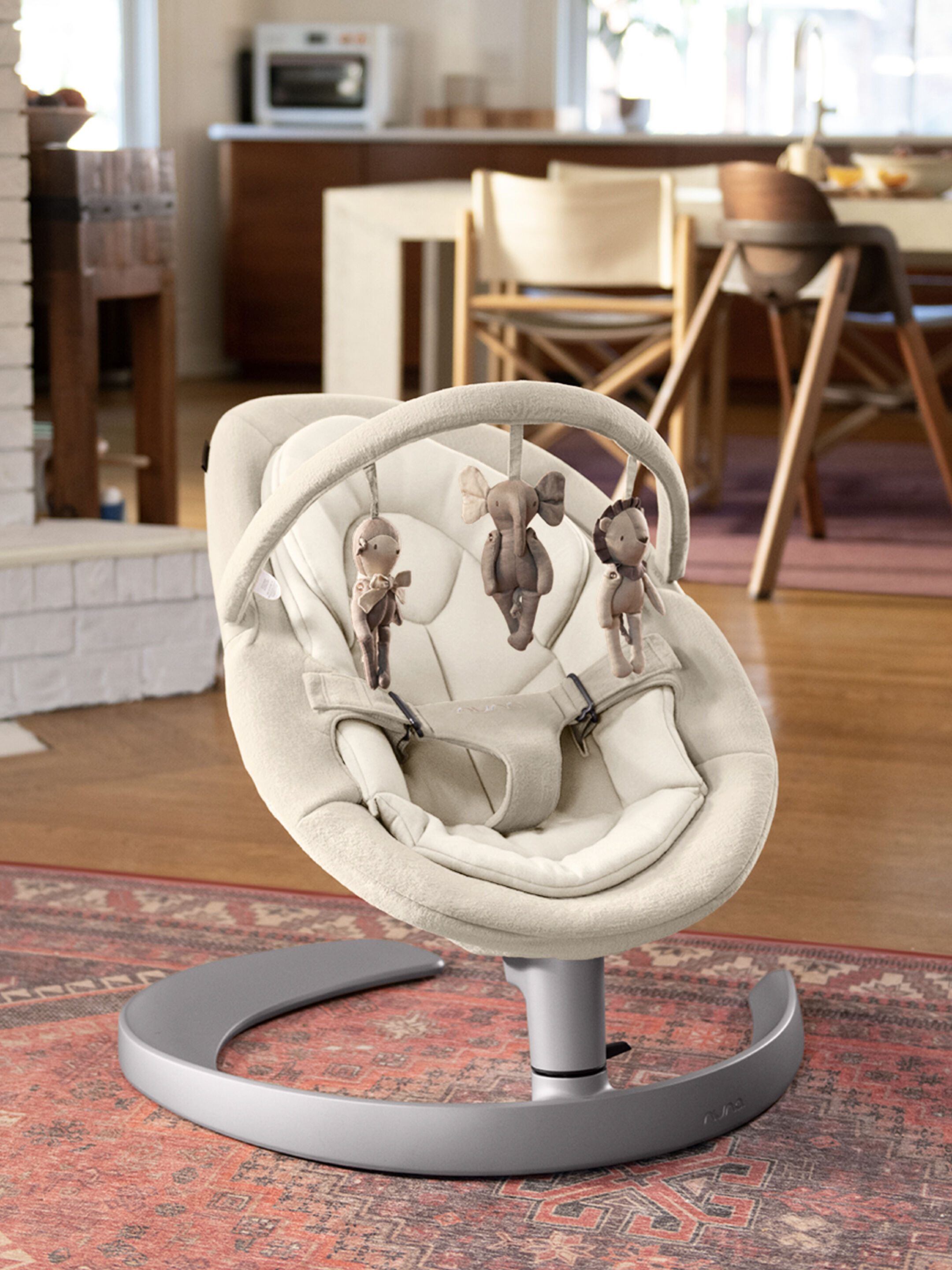 Nuna Leaf Grow Cloud Bouncer Seat image number 2