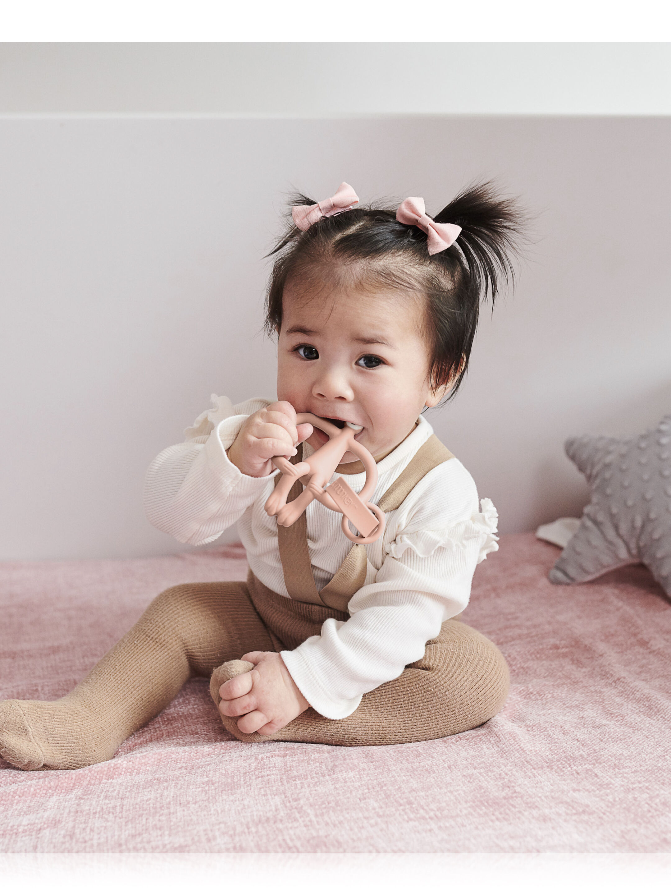 Matchstick Monkey Double Soother Clip - Mint Green and Dusty Pink image number 5