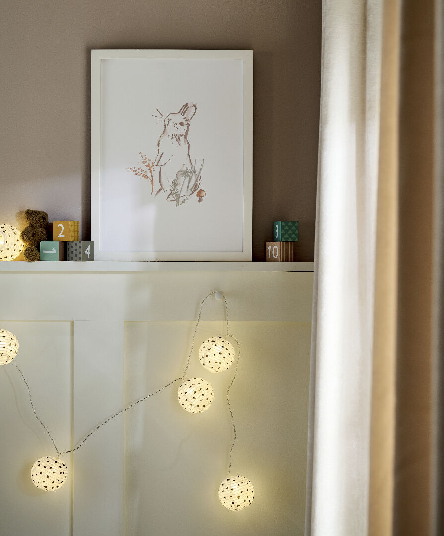 Hanging Wall Art - Bunny image number 1