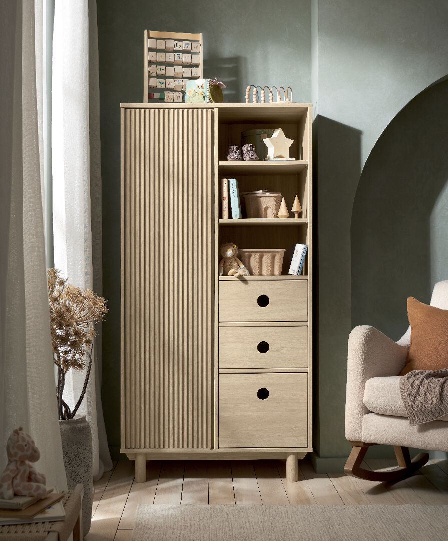 Oska 3 Piece Cotbed Set with Wide Dresser Changer and Wardrobe- Oak image number 5