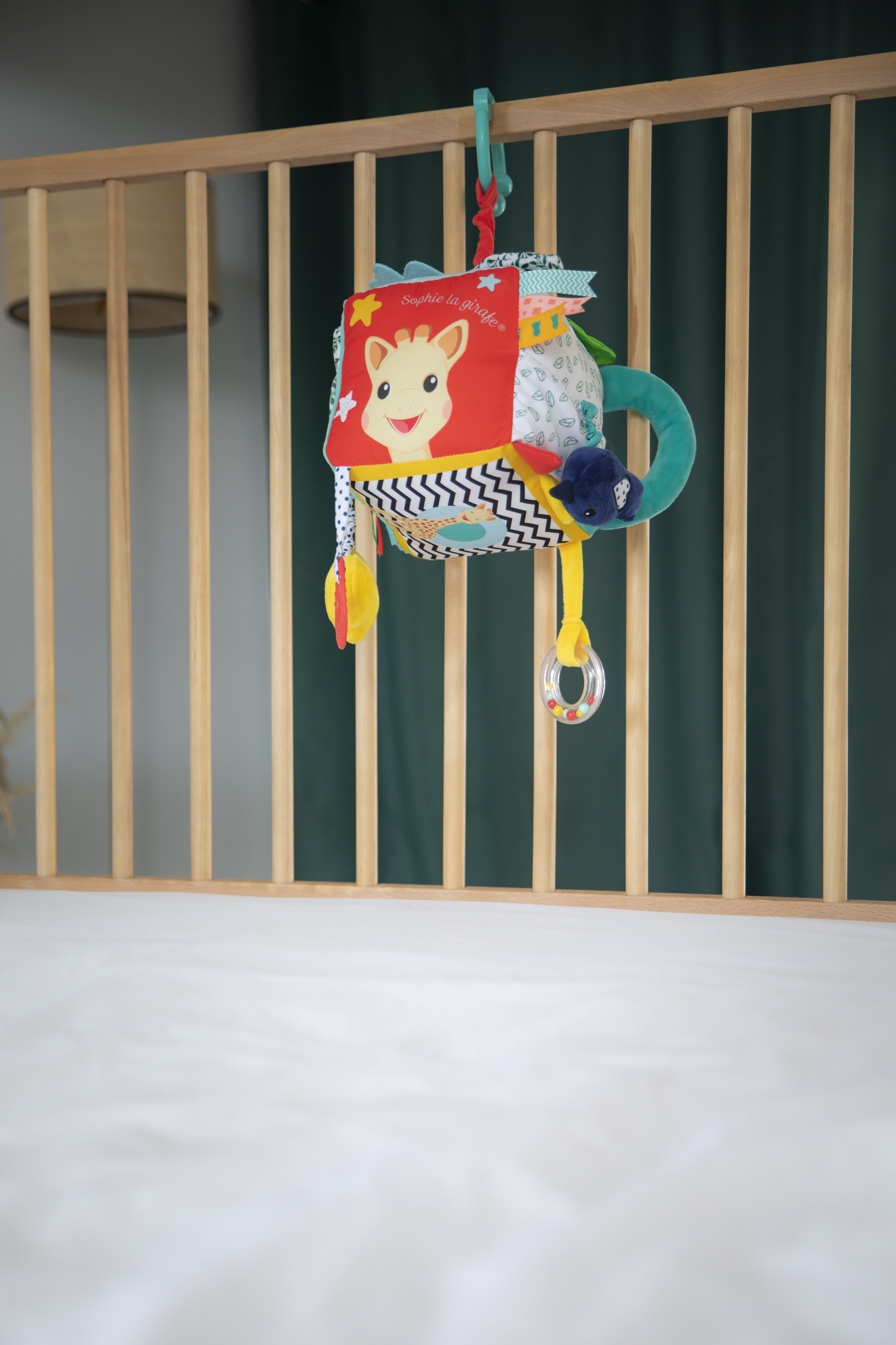 Sophie la girafe Fresh Touch Sensory Cube image number 19